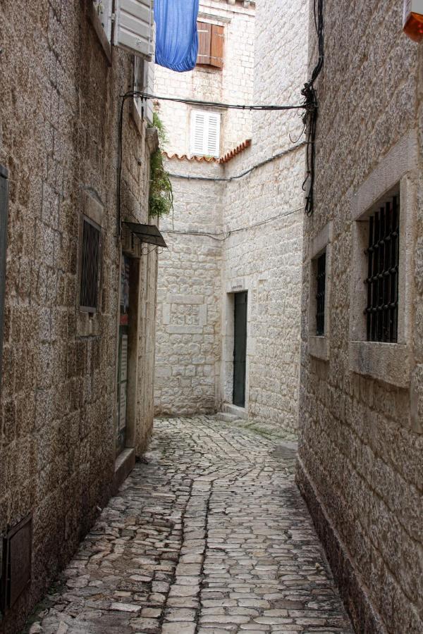 Apartment Planikovica Trogir Exteriör bild