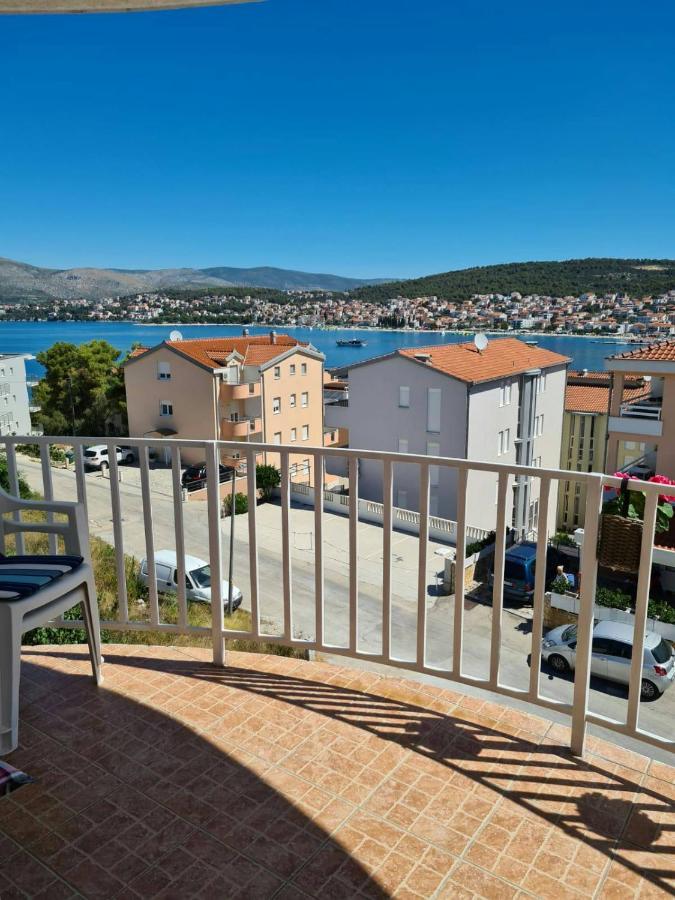 Apartment Planikovica Trogir Exteriör bild
