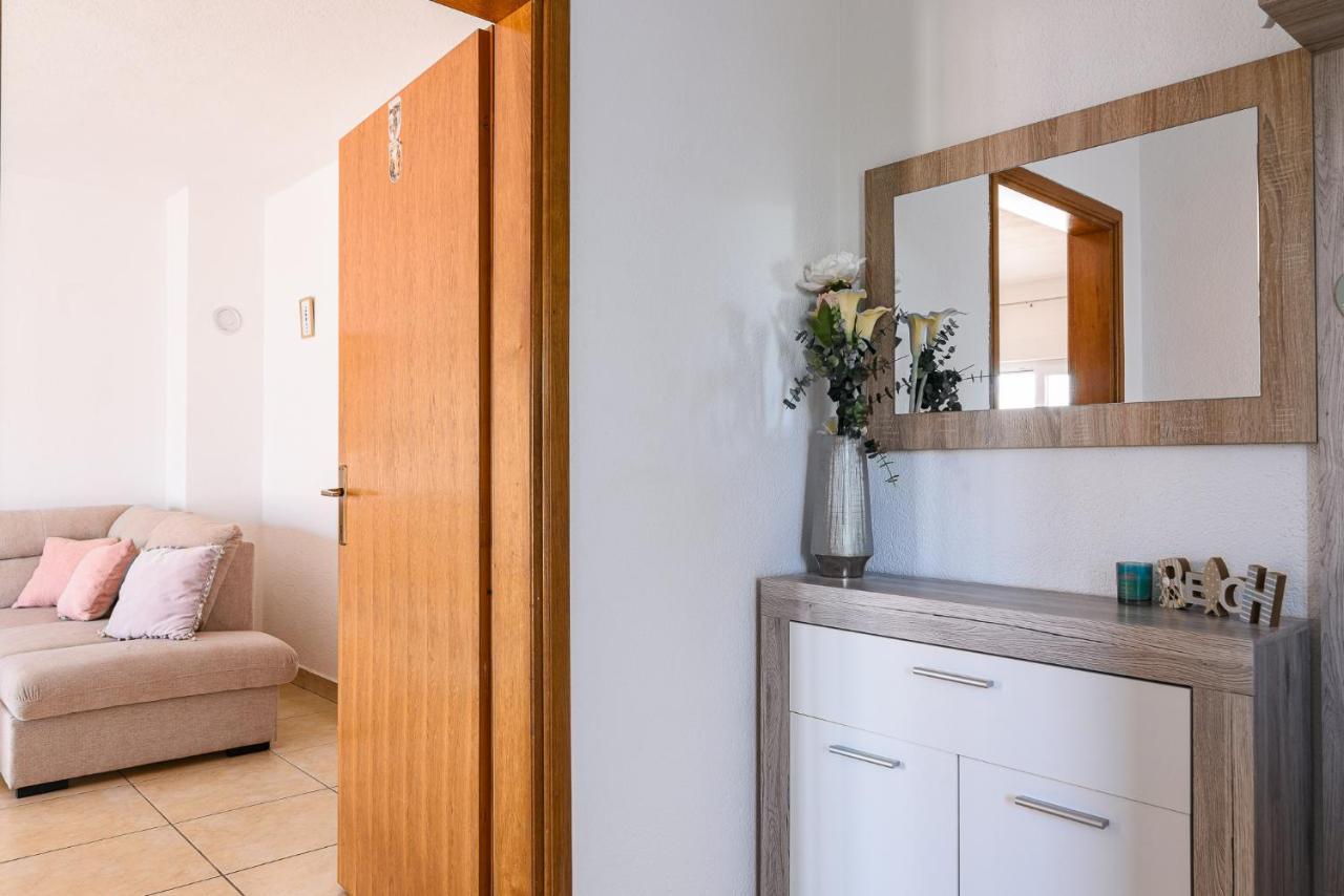Apartment Planikovica Trogir Exteriör bild
