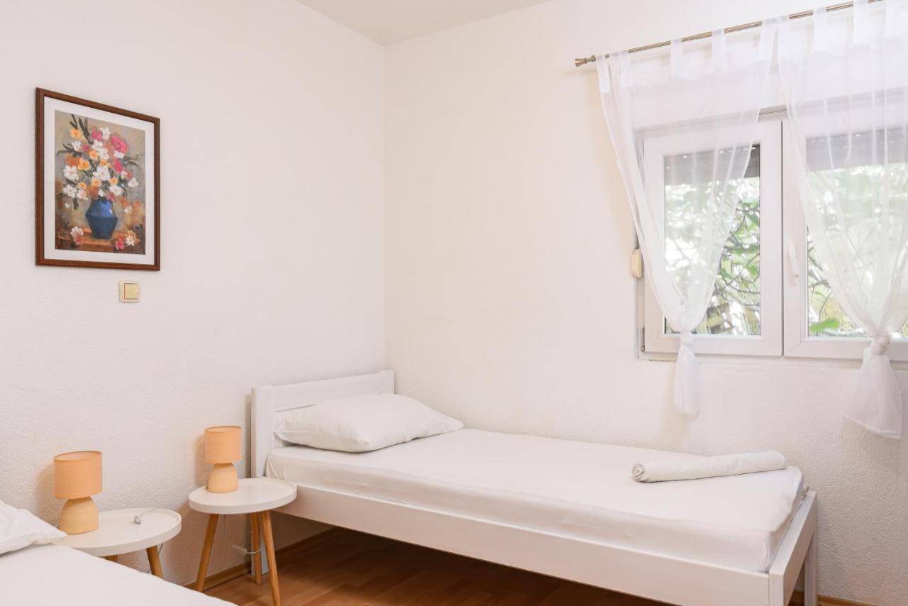 Apartment Planikovica Trogir Exteriör bild