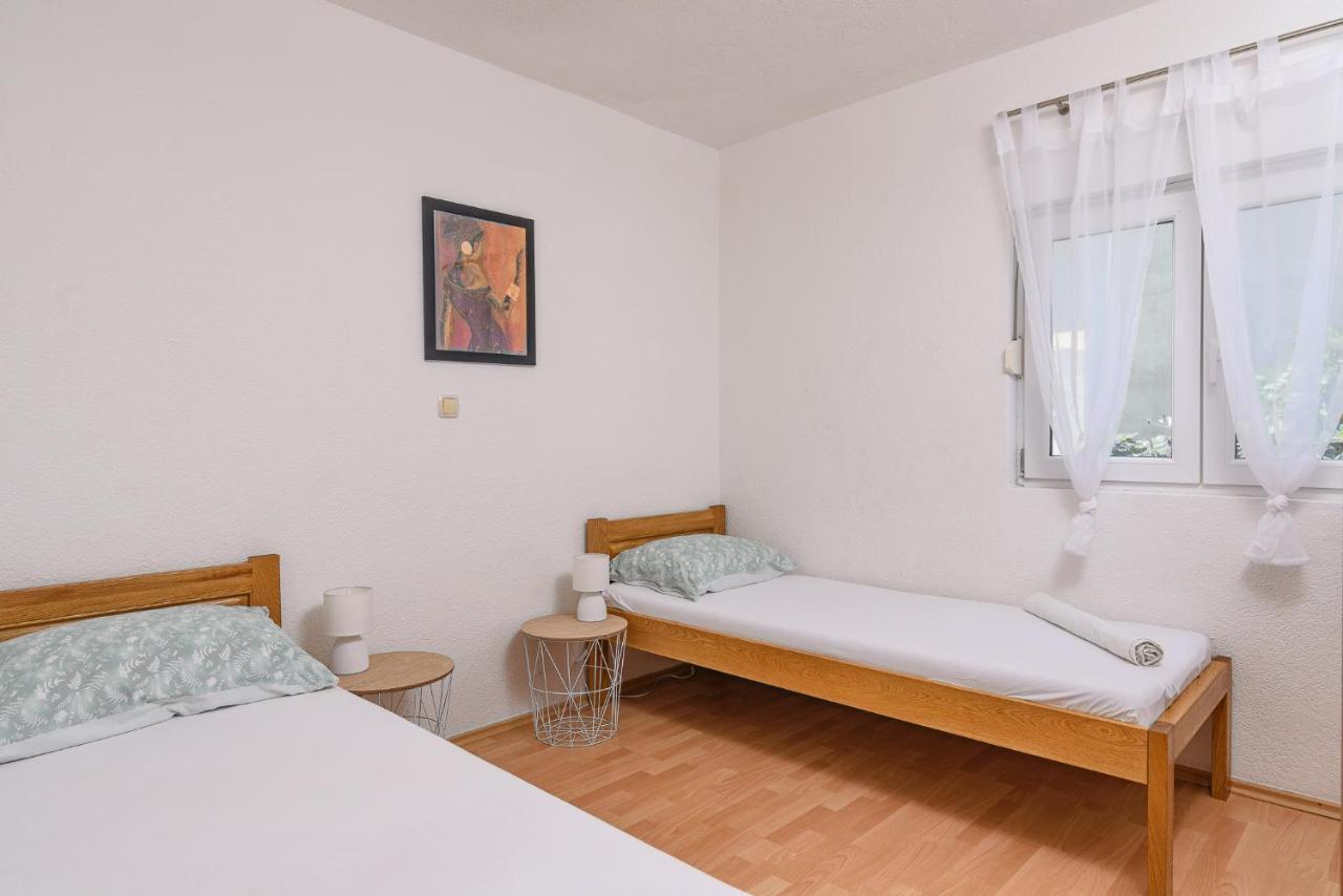 Apartment Planikovica Trogir Exteriör bild